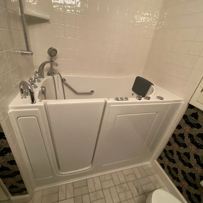 Sg Quality Builders Inc.: Shower Tub Installation in Salol